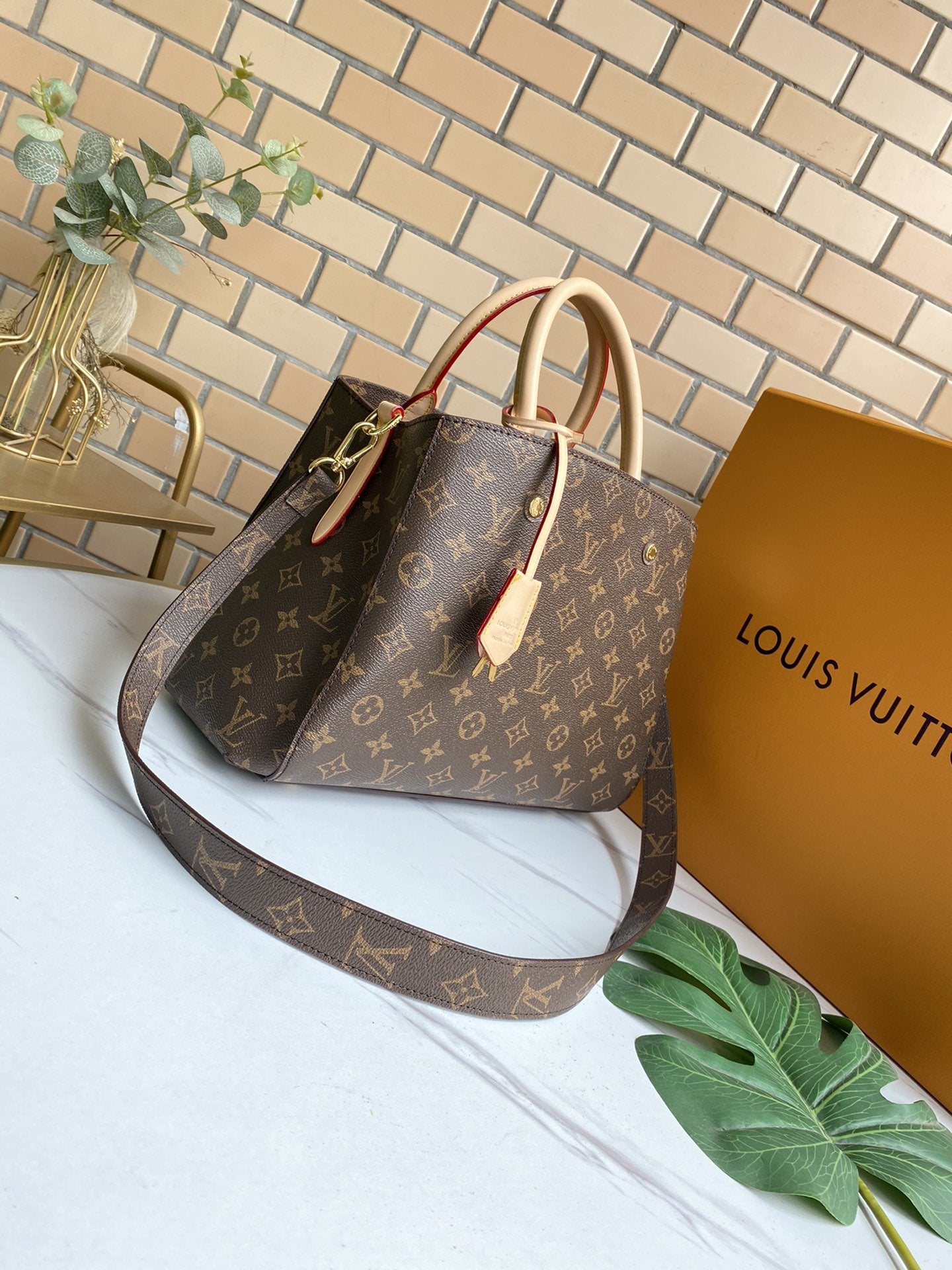 LV BAG/ 39*28*16cm