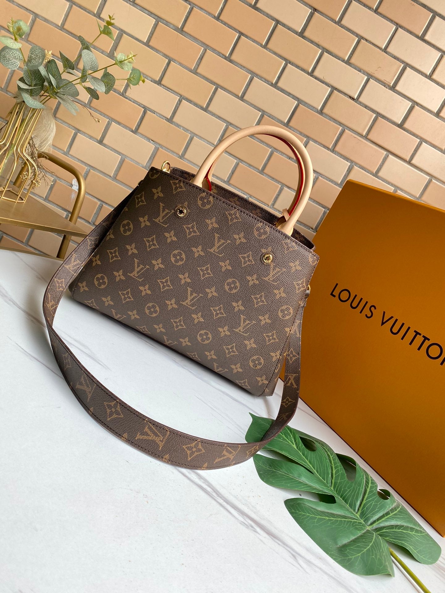 LV BAG/ 39*28*16cm