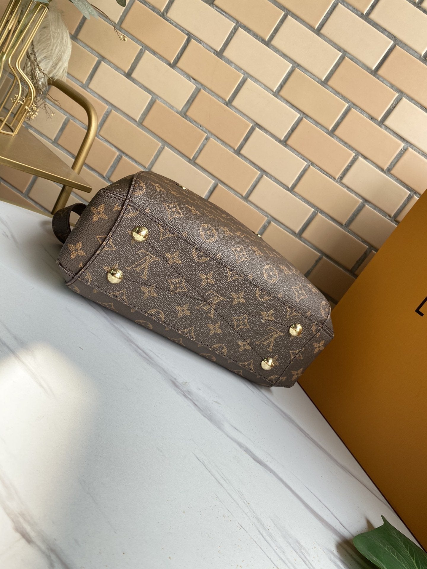 LV BAG/ 39*28*16cm