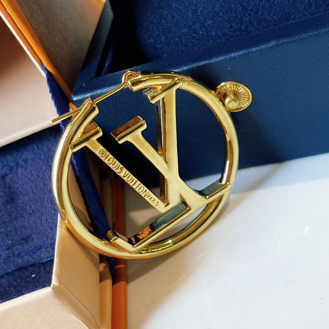  Earring LV 