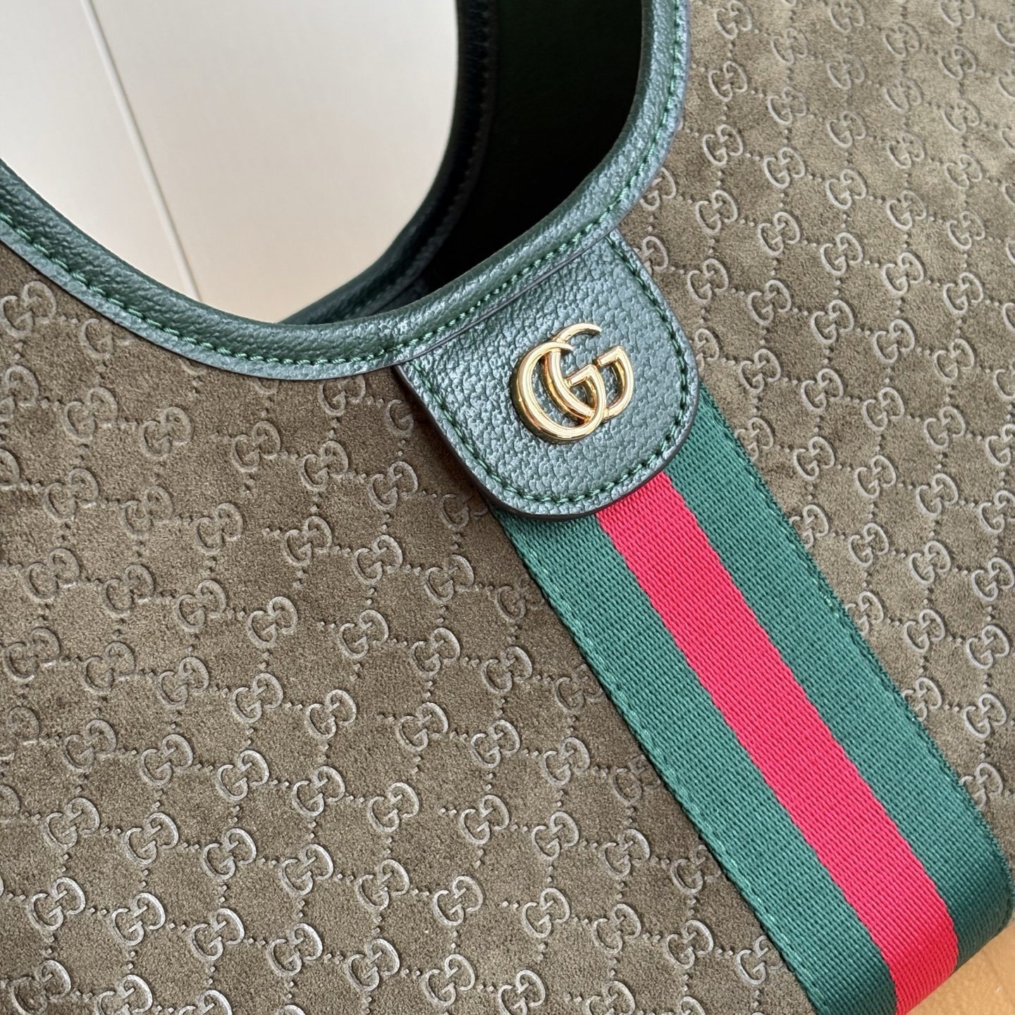 GG BAG/ 25 x 20 x 15 cm