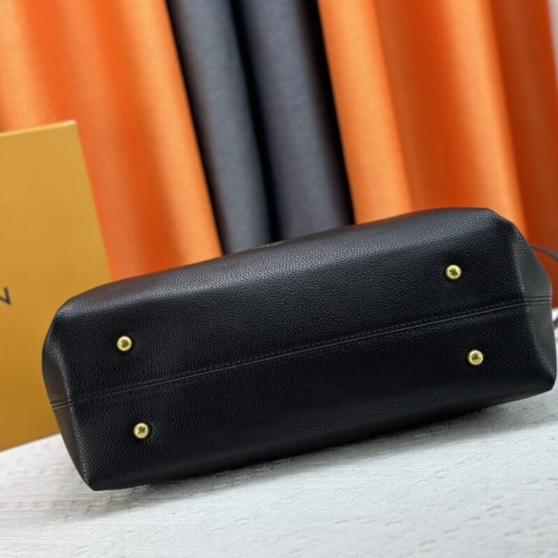 LV BAG/ 47 x 30 x 14 cm