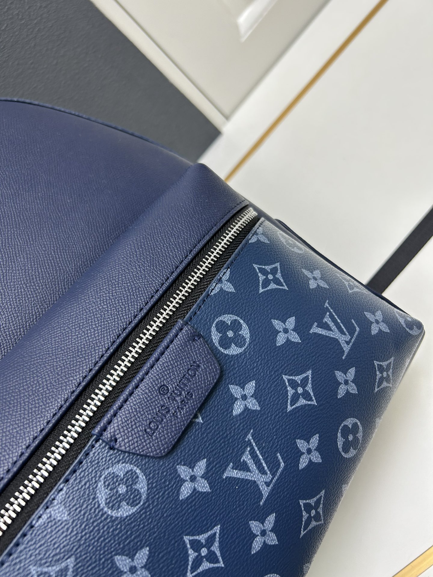 LV BAG/ 29 x 38 x 20cm 