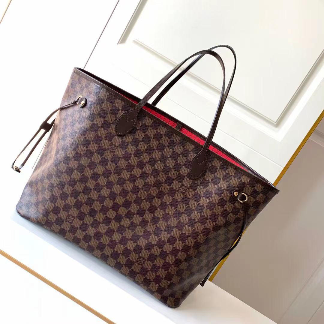 LV BAG/ 40 x 33 x 20 cm
