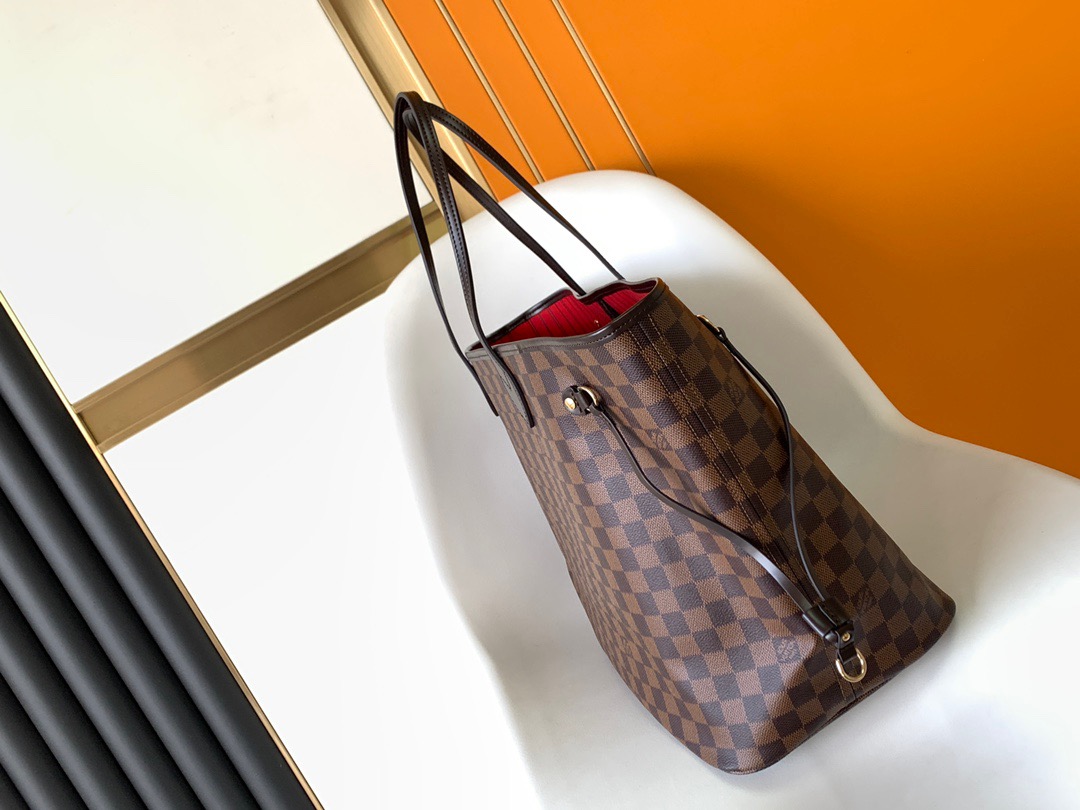 LV BAG/ 40 x 33 x 20 cm