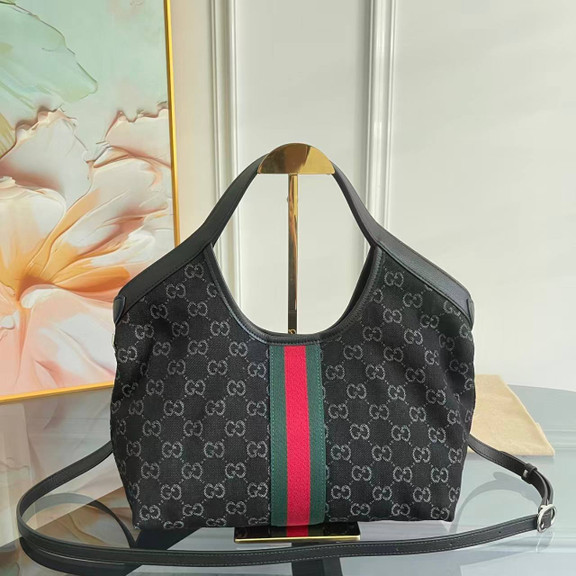 GG BAG/9.8"W x 7.9"H x 5.9"D