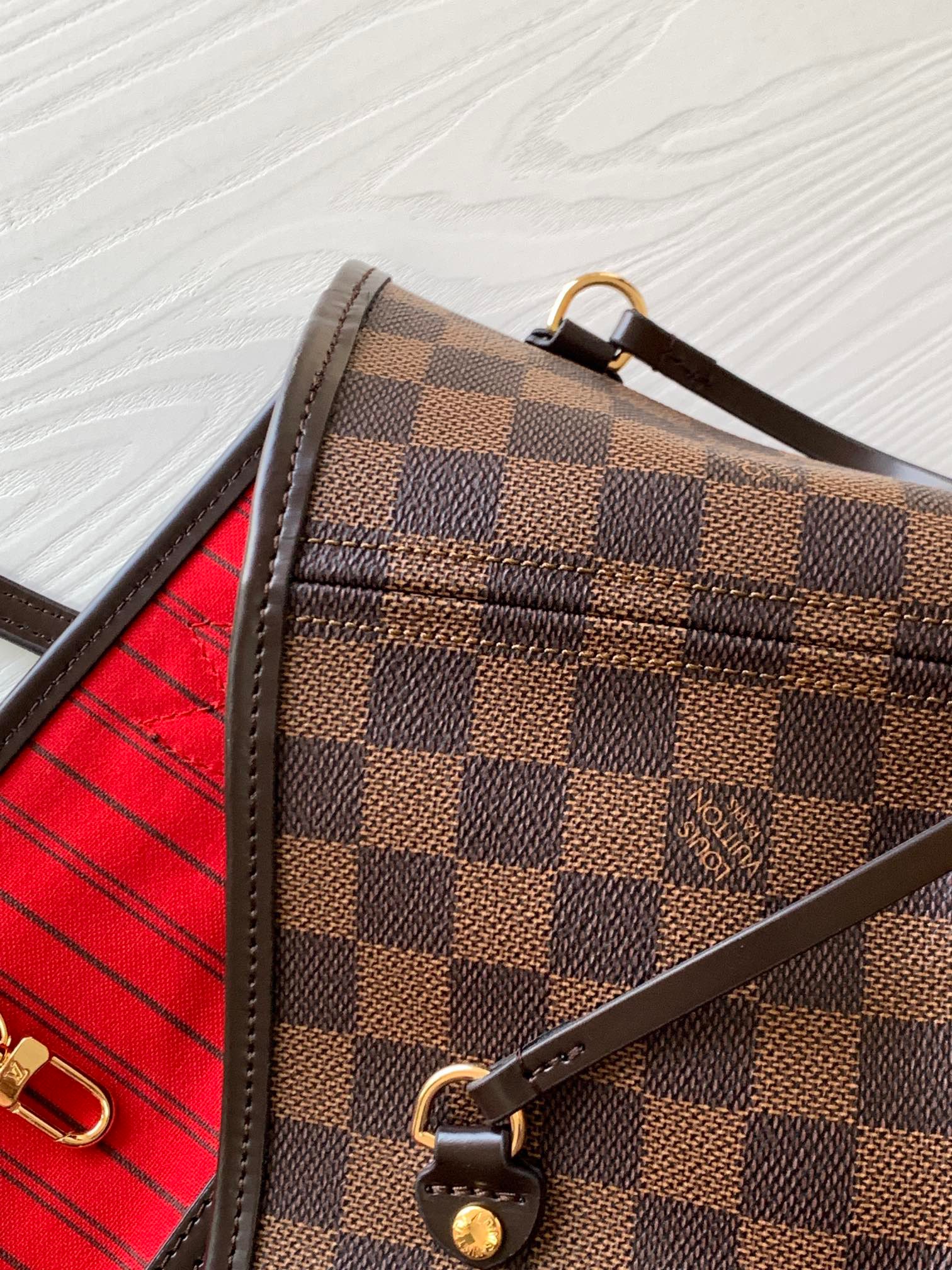 LV BAG/ 40 x 33 x 20 cm