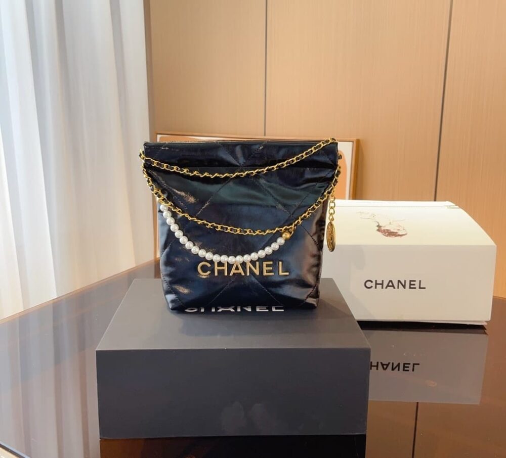 CN BAG/ 18 x 6 x 22 cm