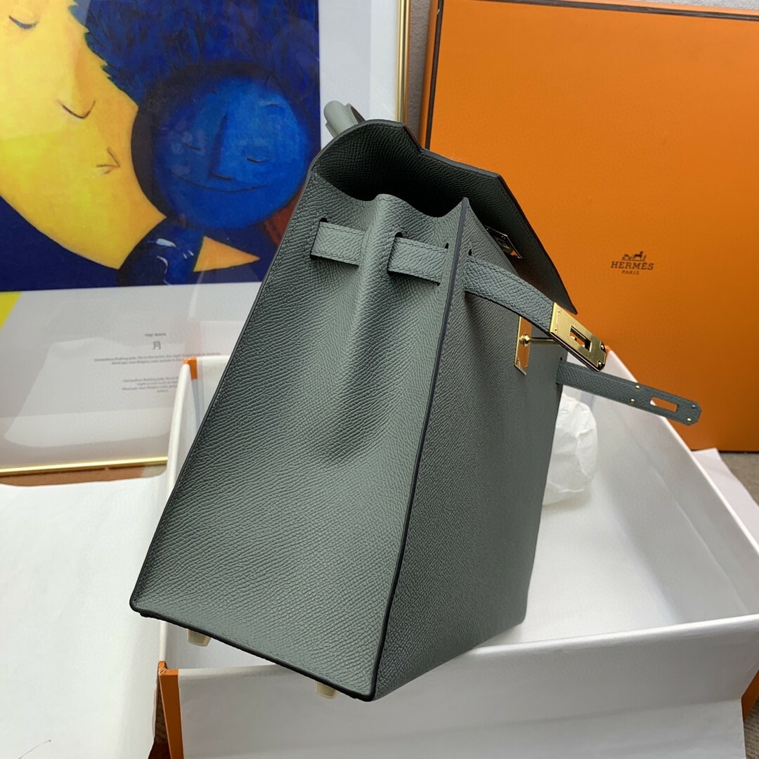 28 x 22 x 10 cm 