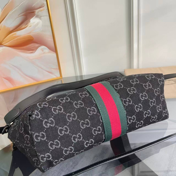 GG BAG/9.8"W x 7.9"H x 5.9"D