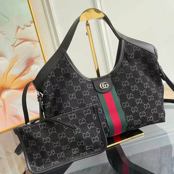 GG BAG/9.8"W x 7.9"H x 5.9"D