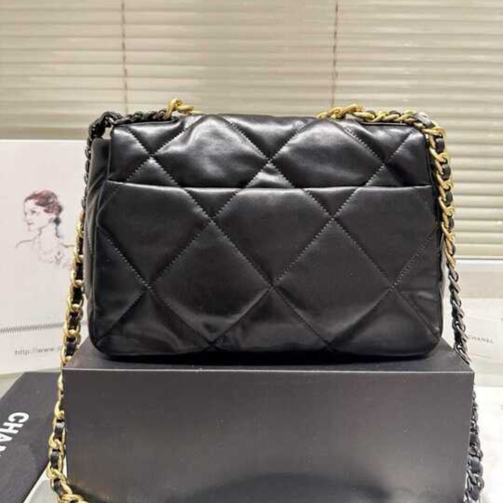 Chanel Bag/ : 30 cm
