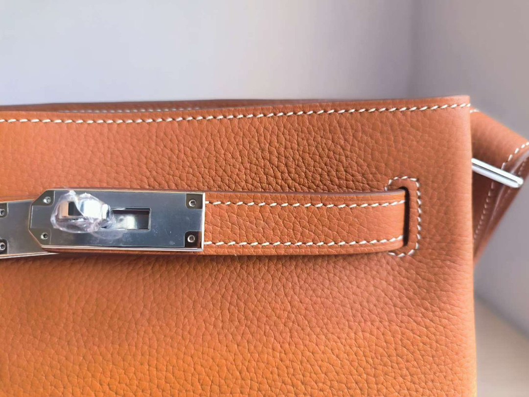 Hm bag/ 22 x 30.5 x 11cm