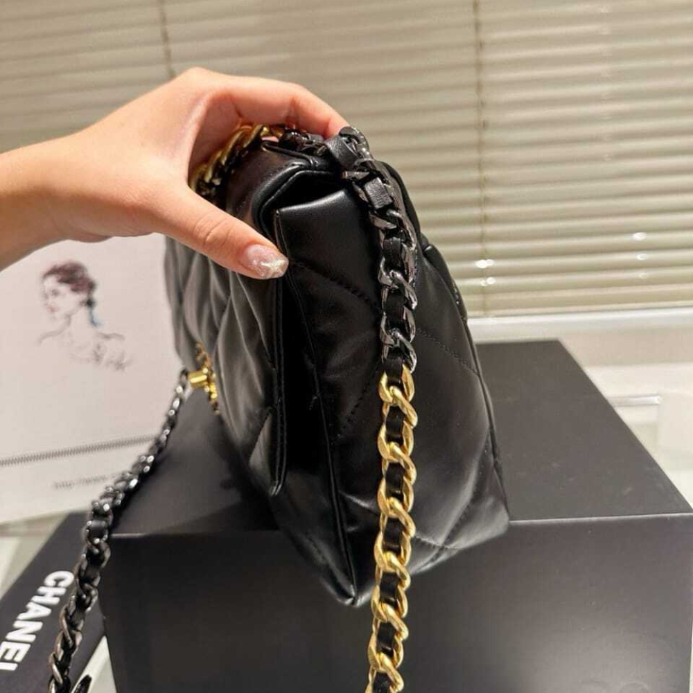 Chanel Bag/ : 30 cm