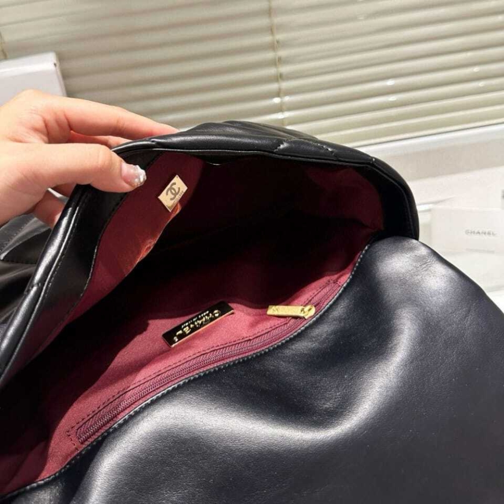 Chanel Bag/ : 30 cm