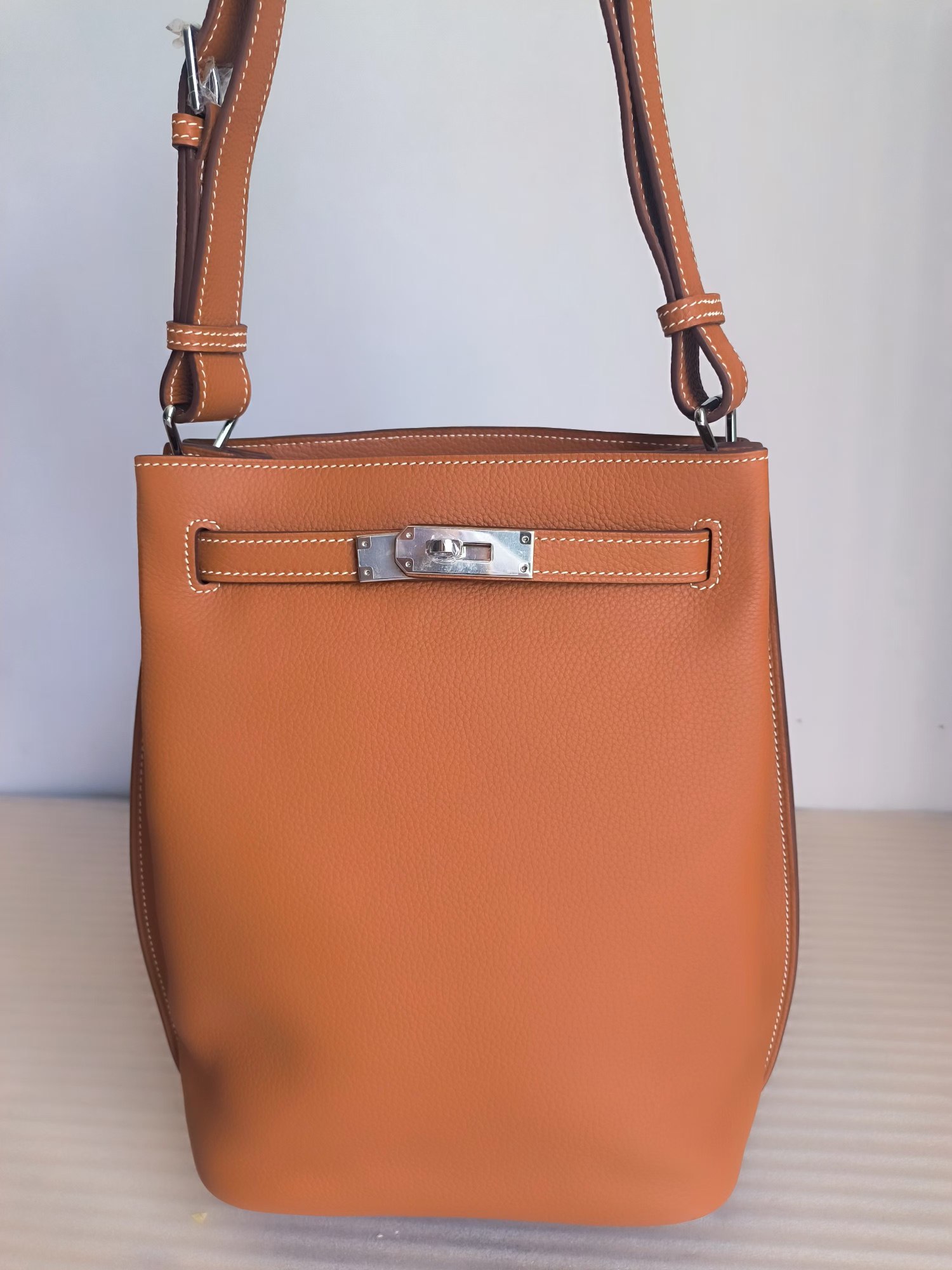 Hm bag/ 22 x 30.5 x 11cm