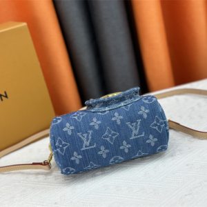 LV Bag/ 16 x 10 x 7.5 cm 