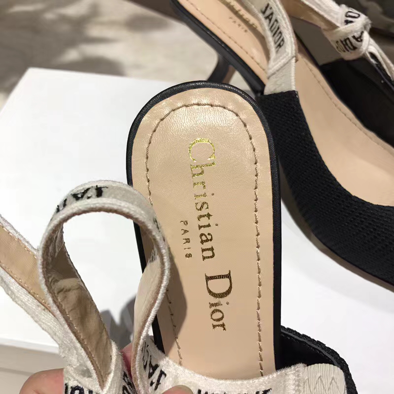  DR Shoes