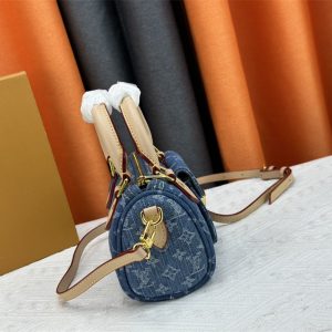 LV Bag/ 16 x 10 x 7.5 cm 