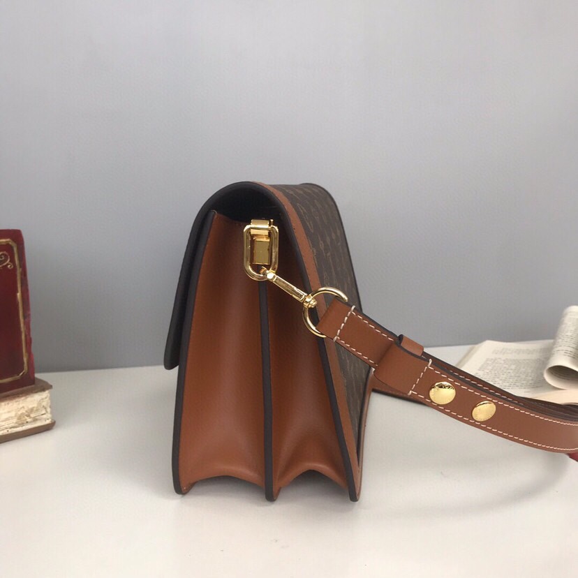 LV BAG/ 25 x 17 x 10.5 cm