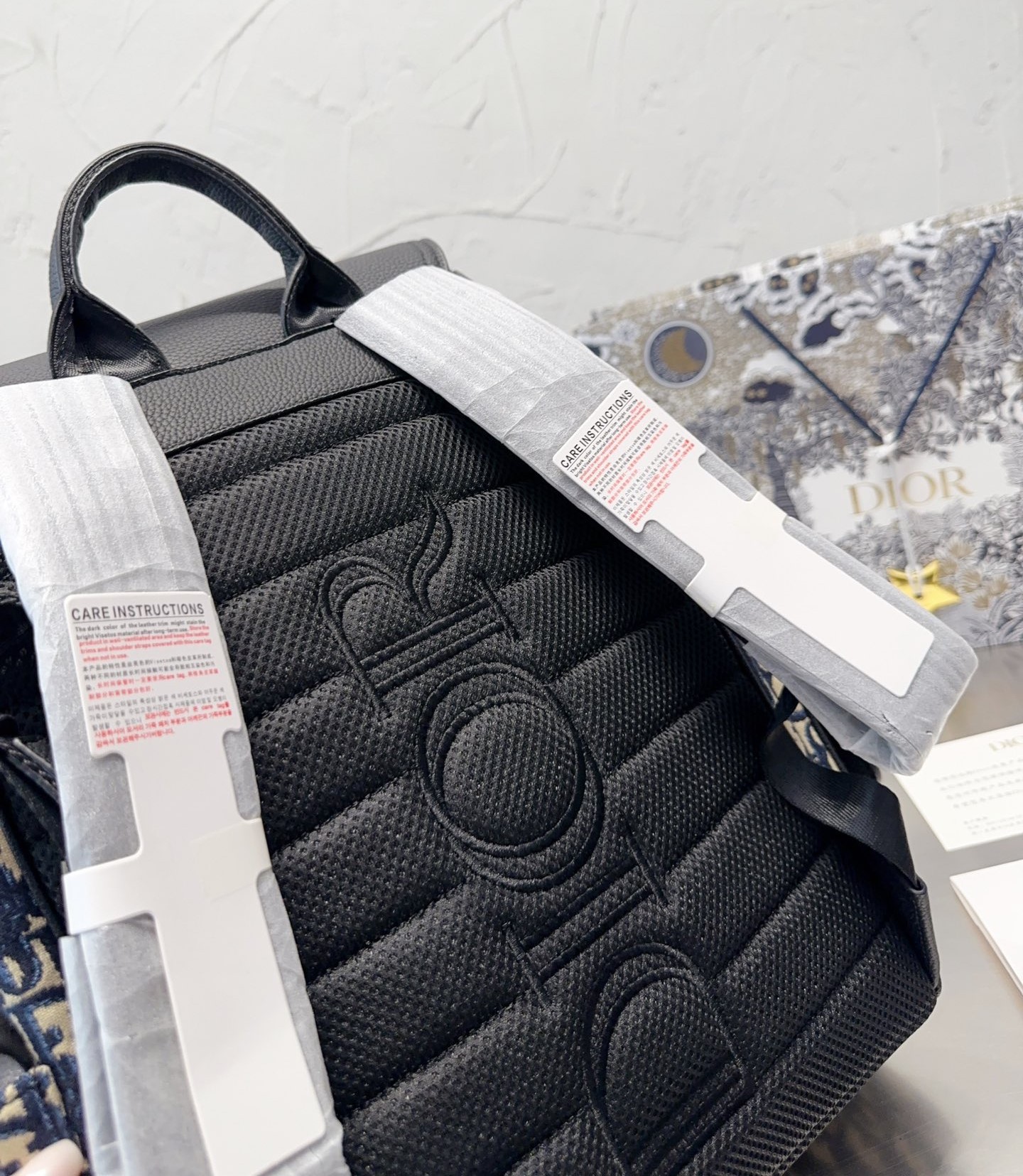 Dior bag/ 30 x 40 cm