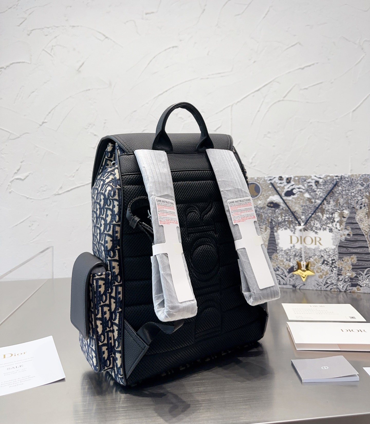 Dior bag/ 30 x 40 cm