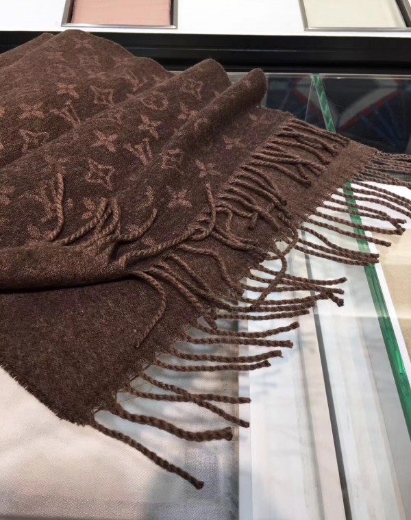 LV Scarf/ 78.7 x 13.8 inches