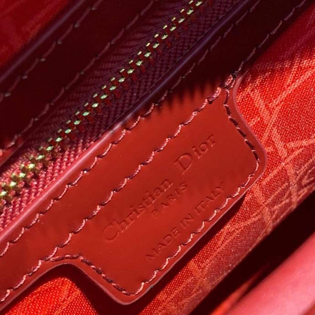 Dior bag/  32 x 25 x 11 cm 
