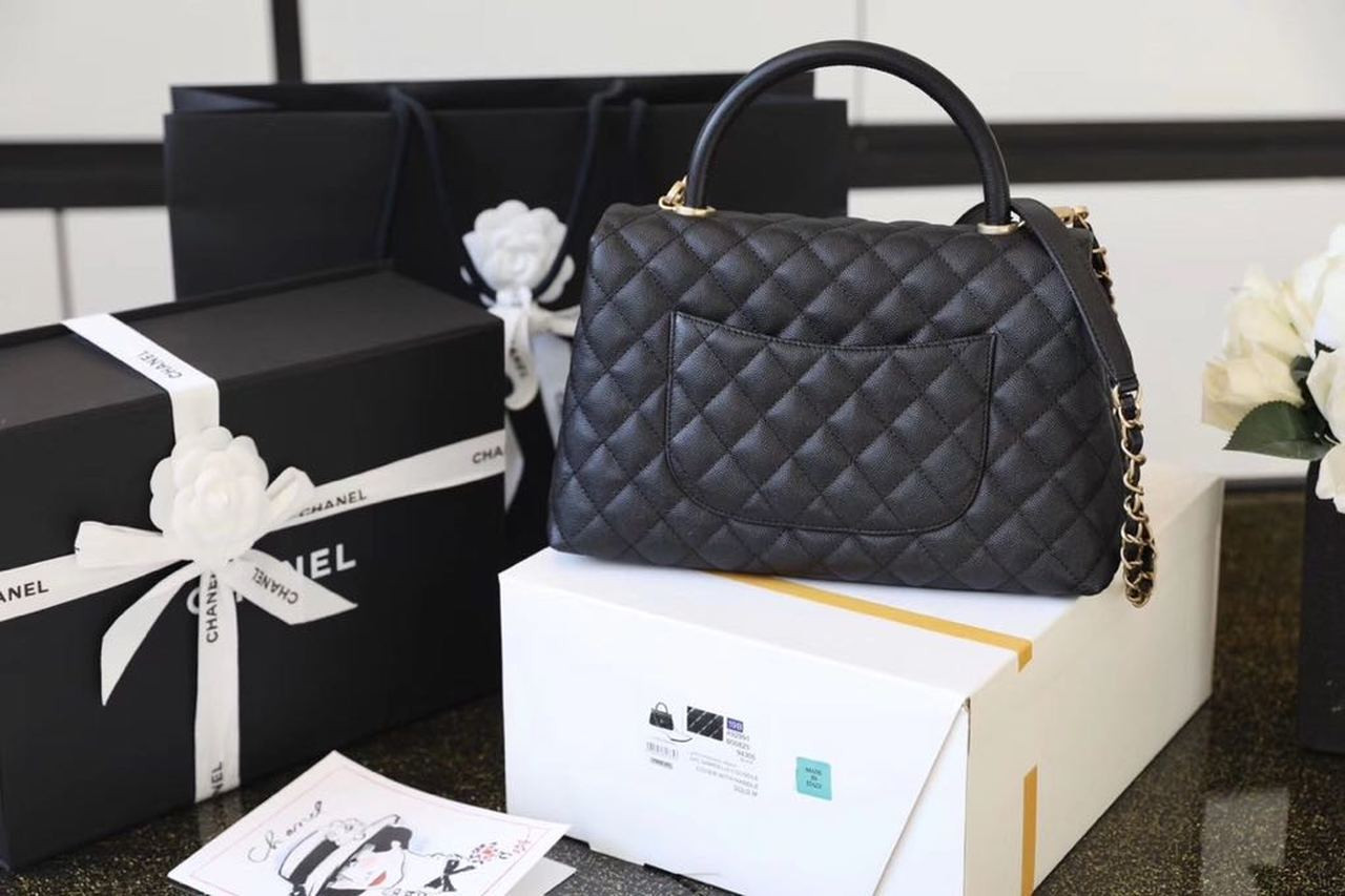 CN bag/ 28 x 10.5 x 17.5 cm