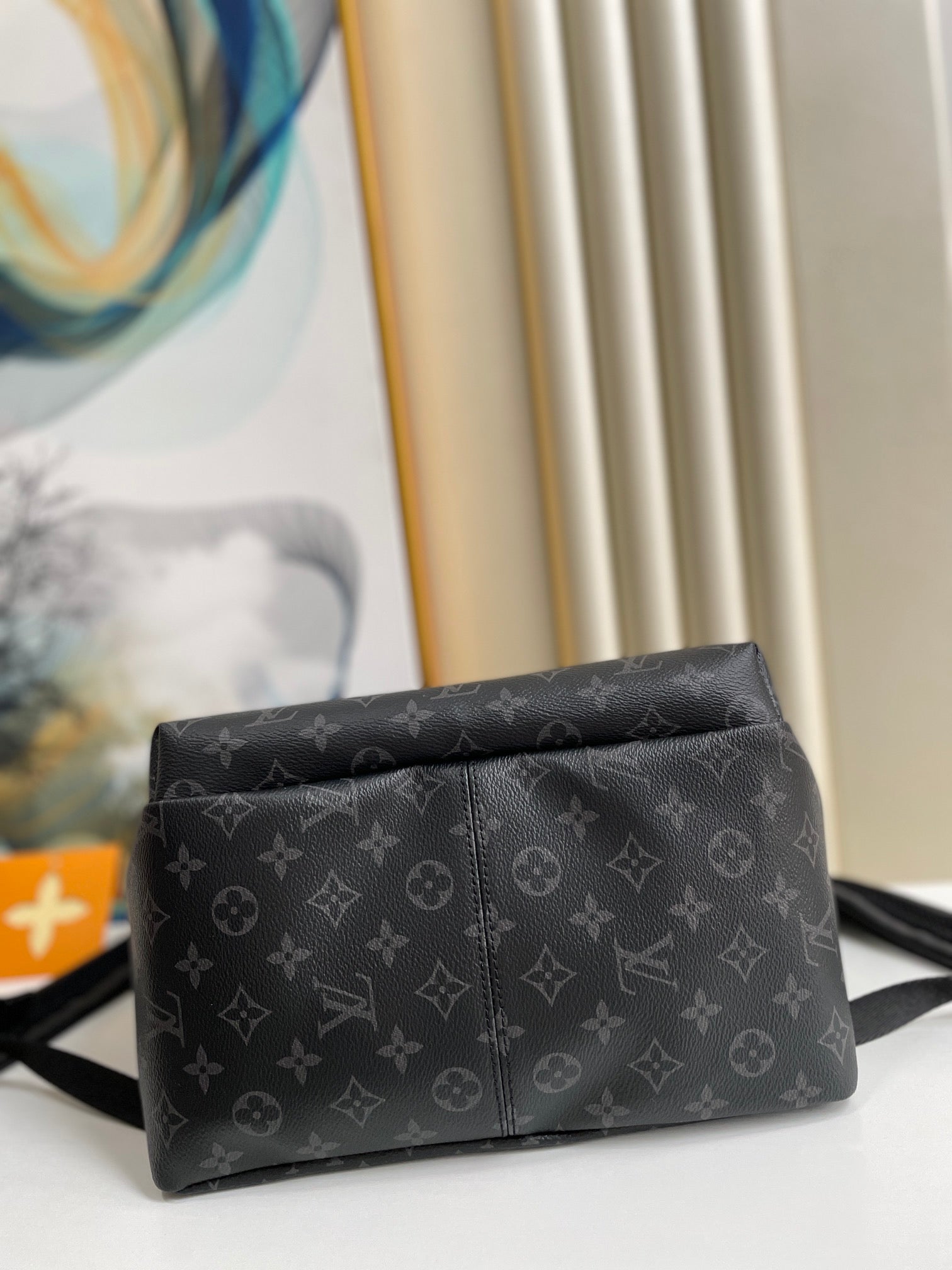 LV BAG/37 x 40 x 20 cm