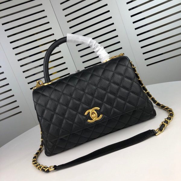 Chanel Bag/ 26 x 16 x 9 cm