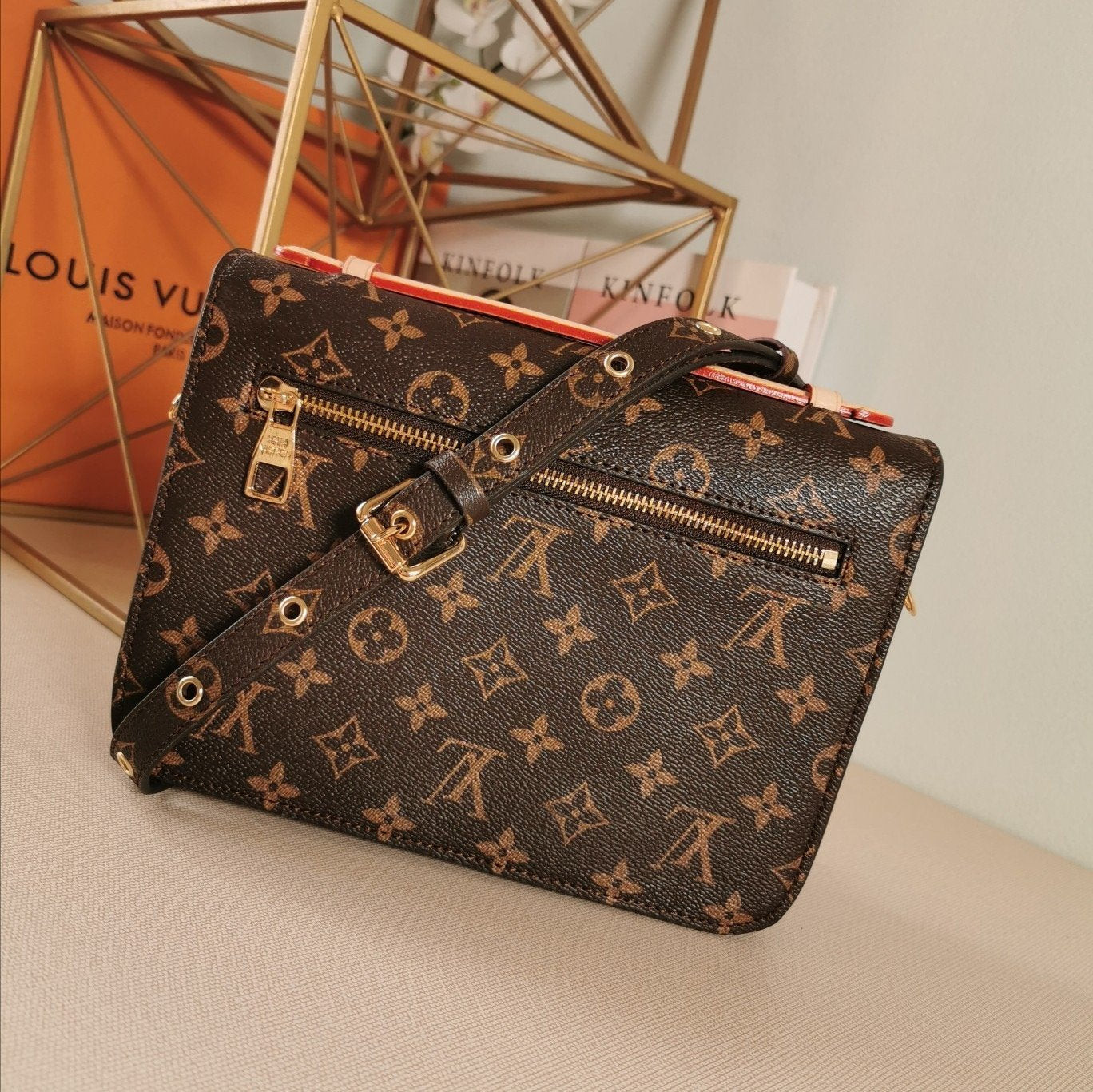 LV BAG