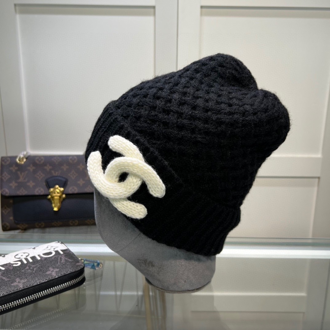 CN HAT