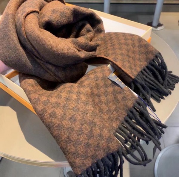 LV Scarf/  15.7 x 75.6 inches