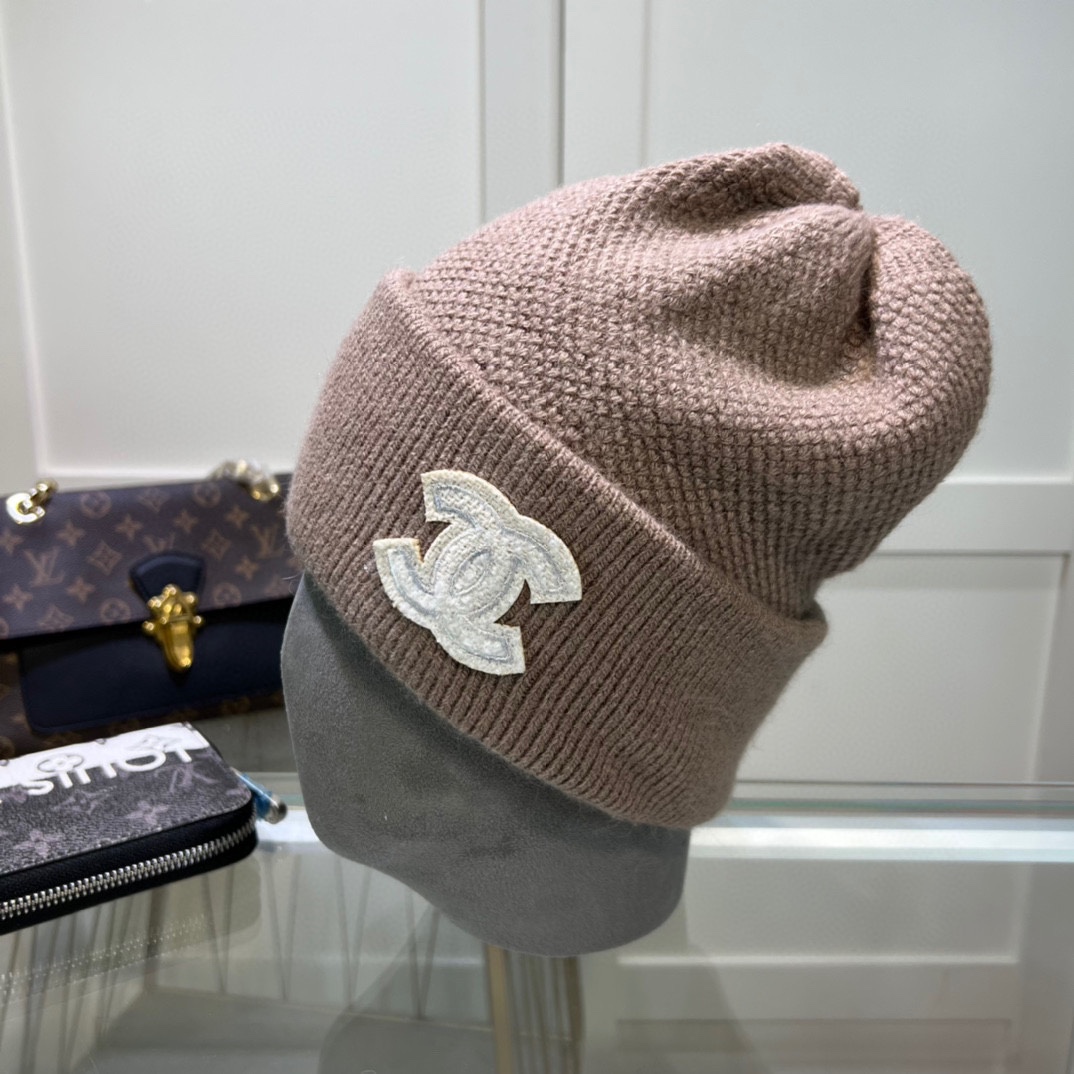 CN HAT
