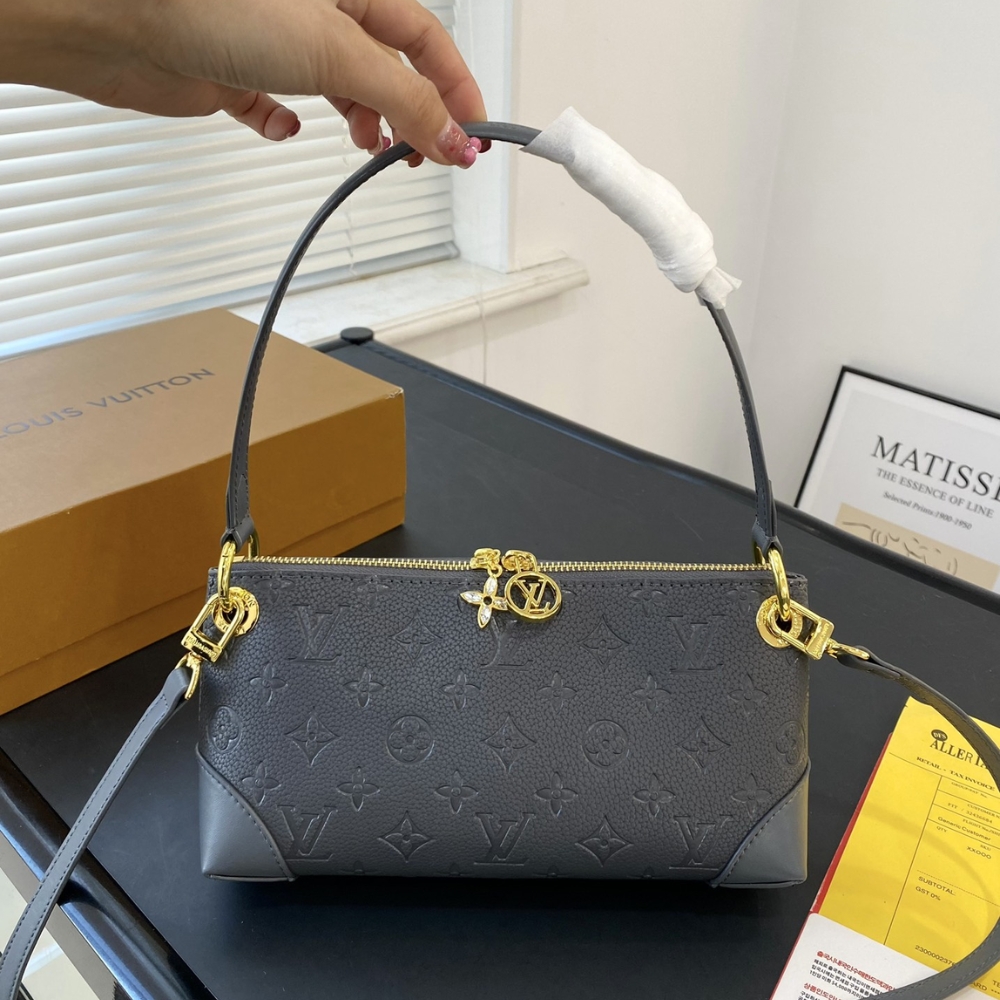 LV BAG/  24 x 13 cm