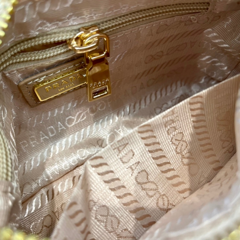 Prada bag/ 24 x 14 x 6 cm