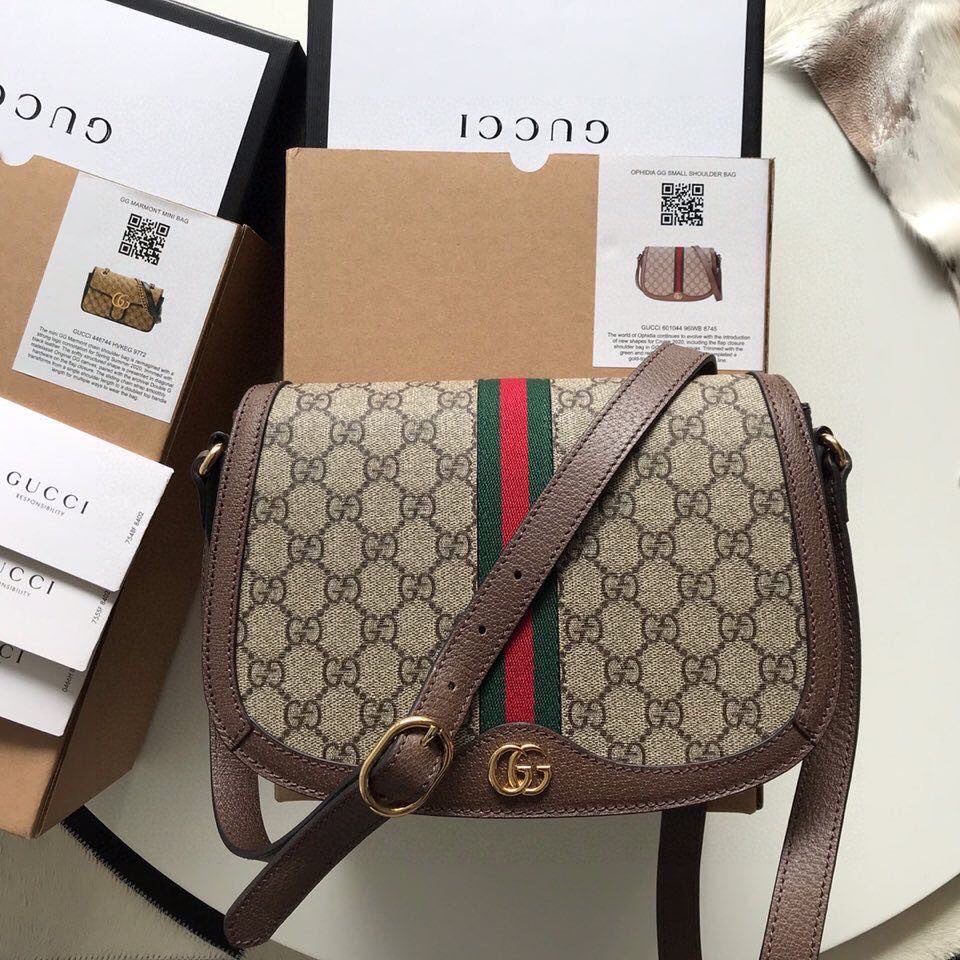 GC BAG/ 25 x 18 x 9 cm