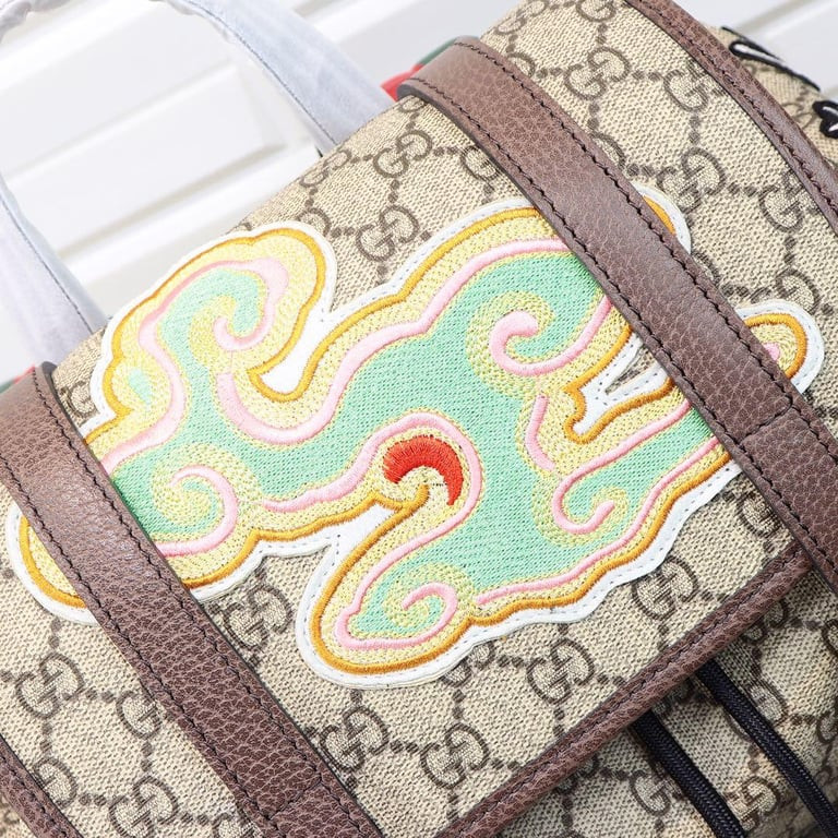 GG BAG/ 11 inches (W) x 17.3 inches (H) x 7.8 inches (D)