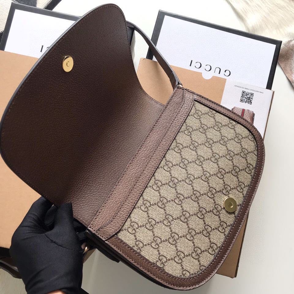 GC BAG/ 25 x 18 x 9 cm