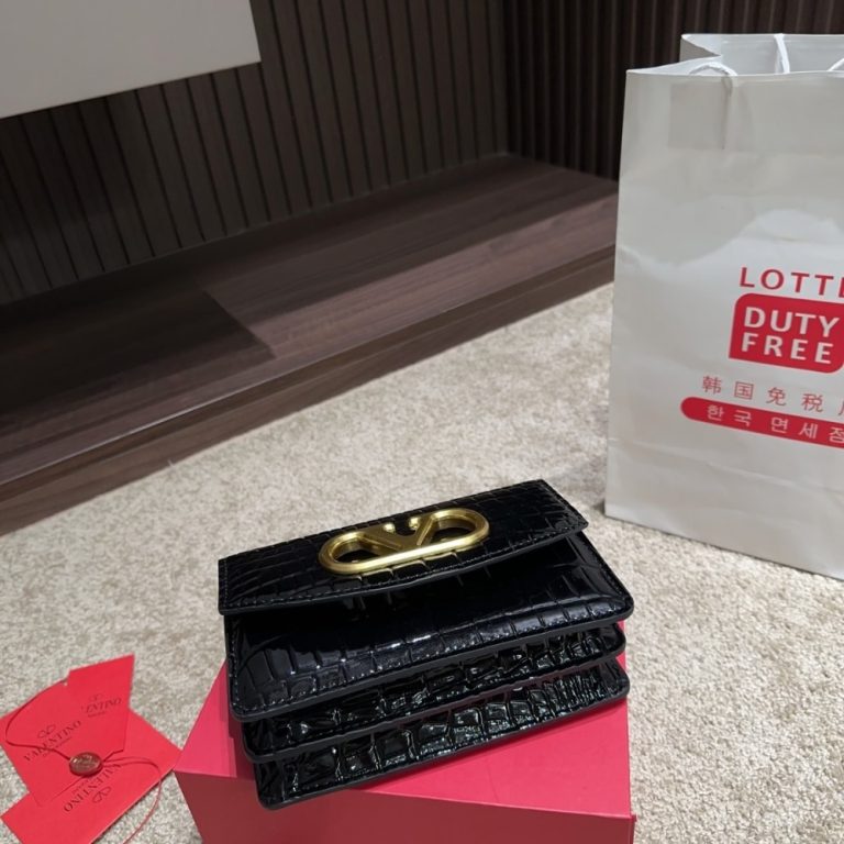 Valentino bag/ 19 x 12 cm