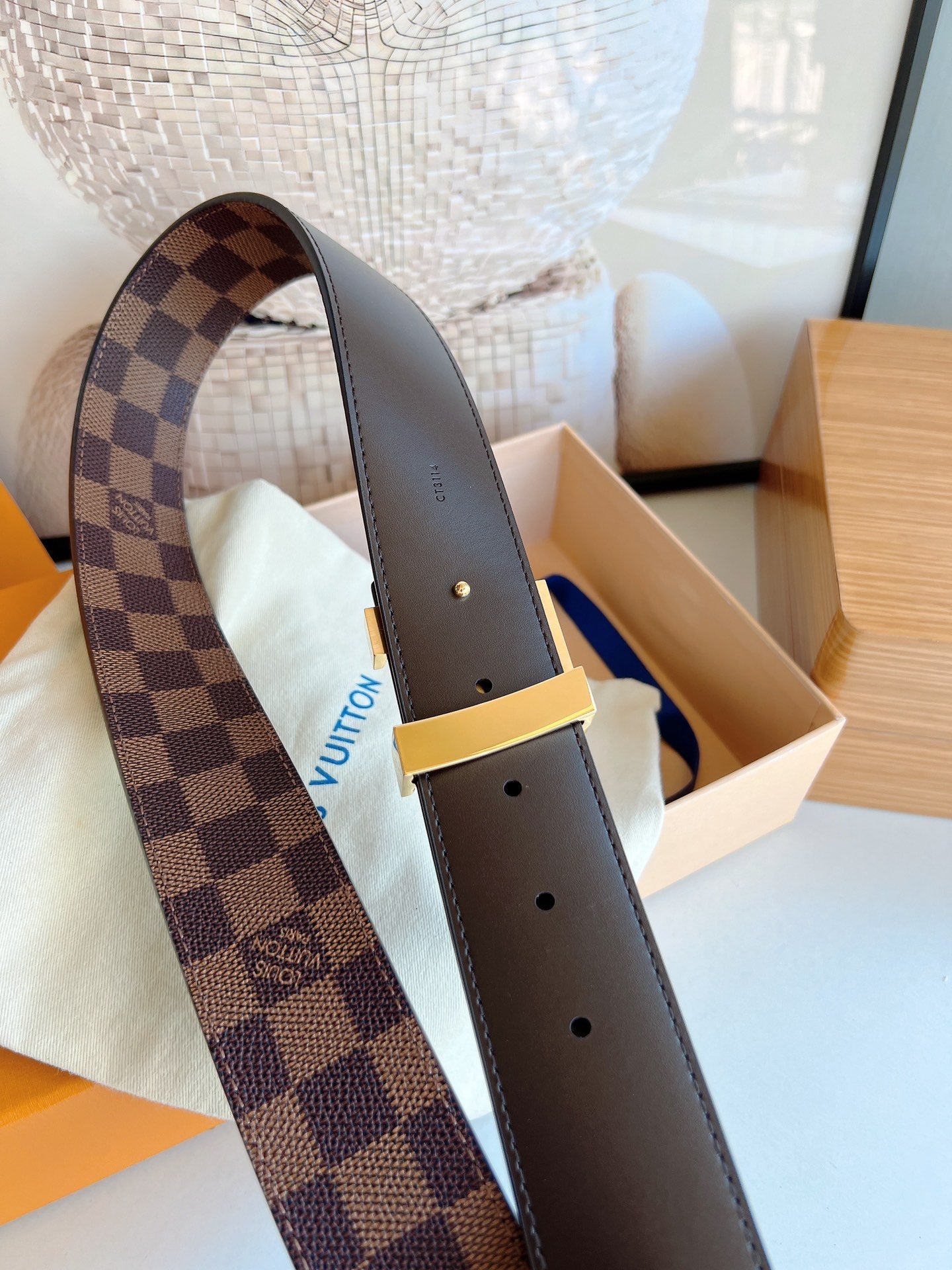 lv belts 