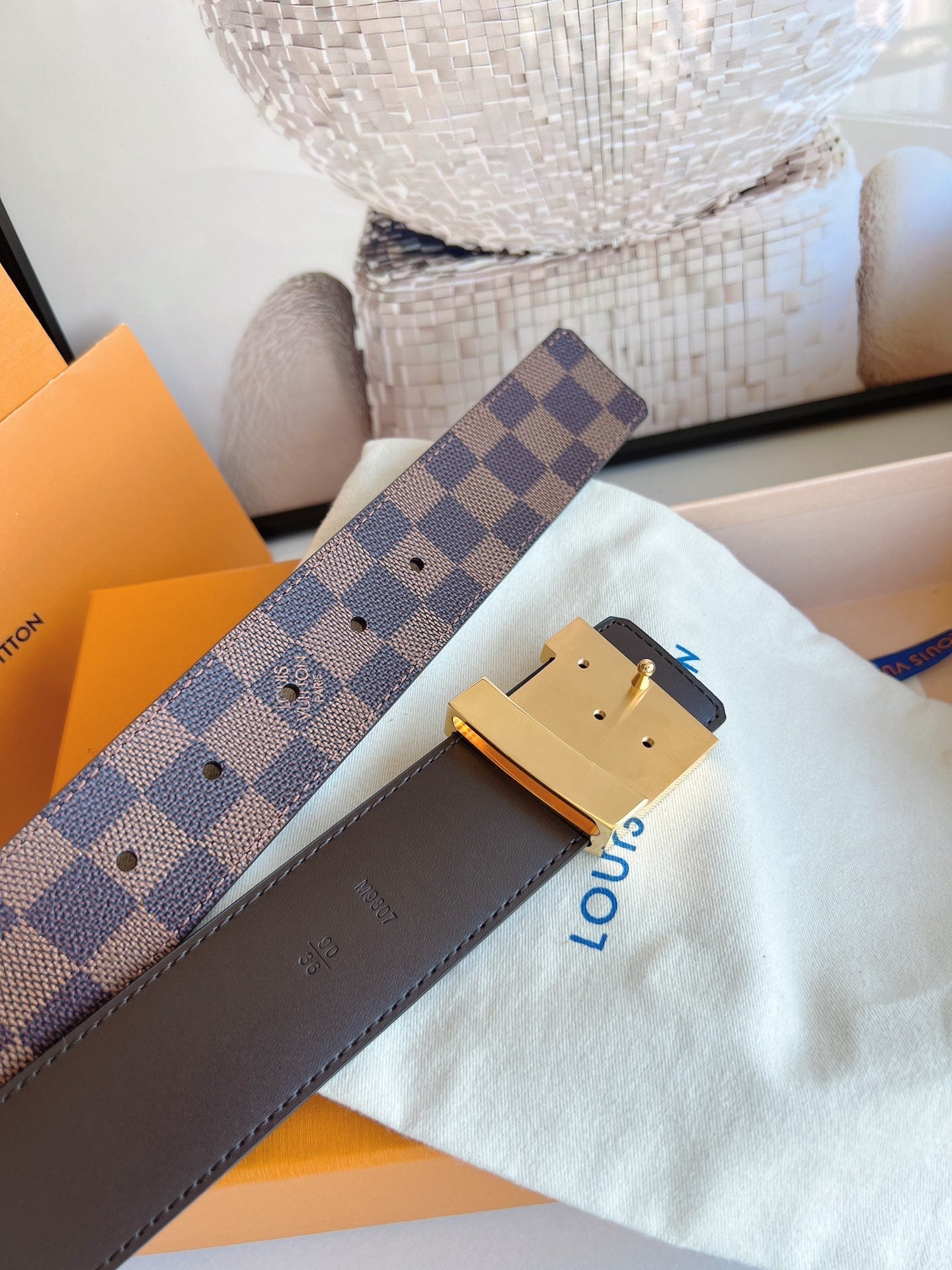 lv belts 