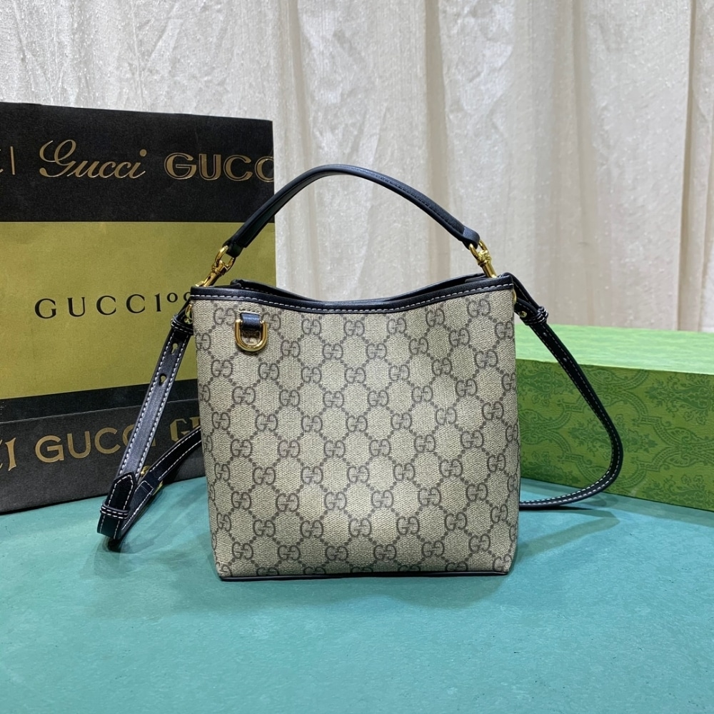 GG BAG/ 20 x 18 x 11.5 cm 