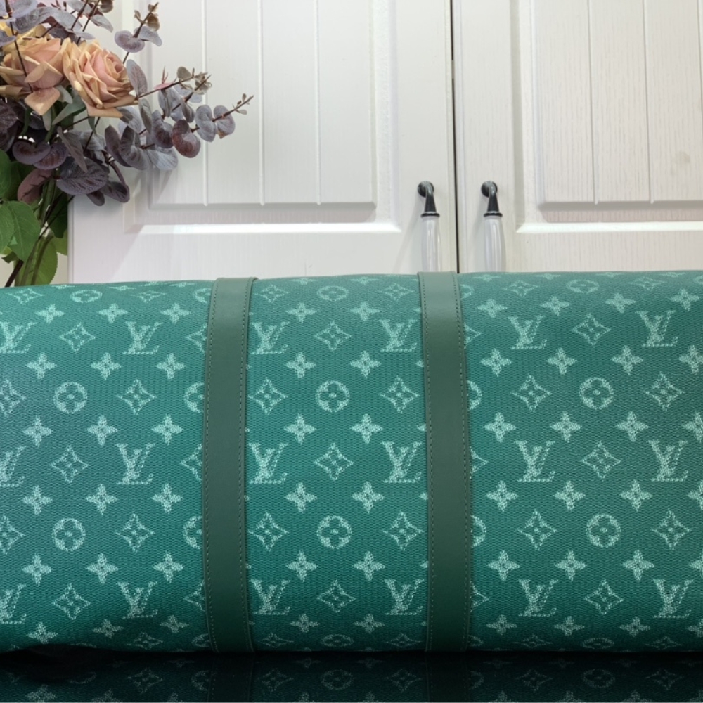 LV BAG/ 50 x 29 x 23 cm