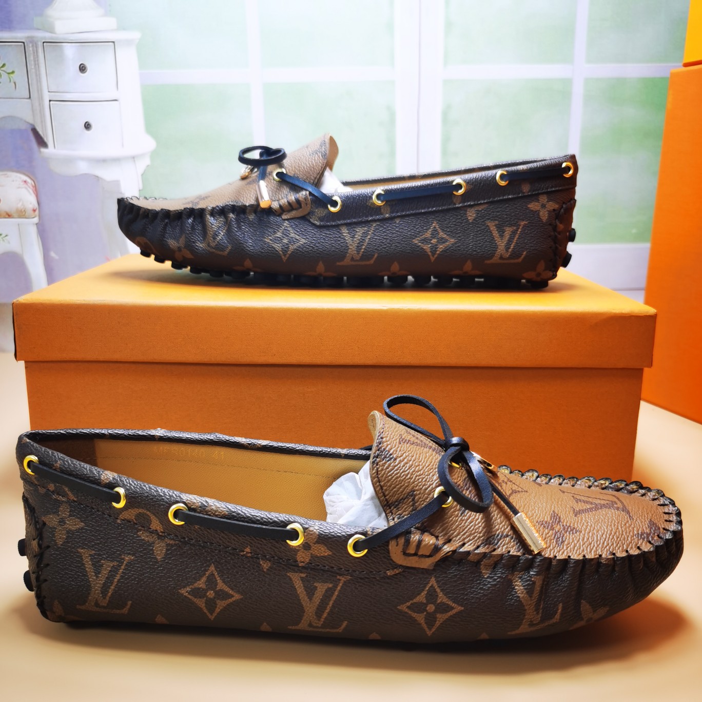 LV SHOES