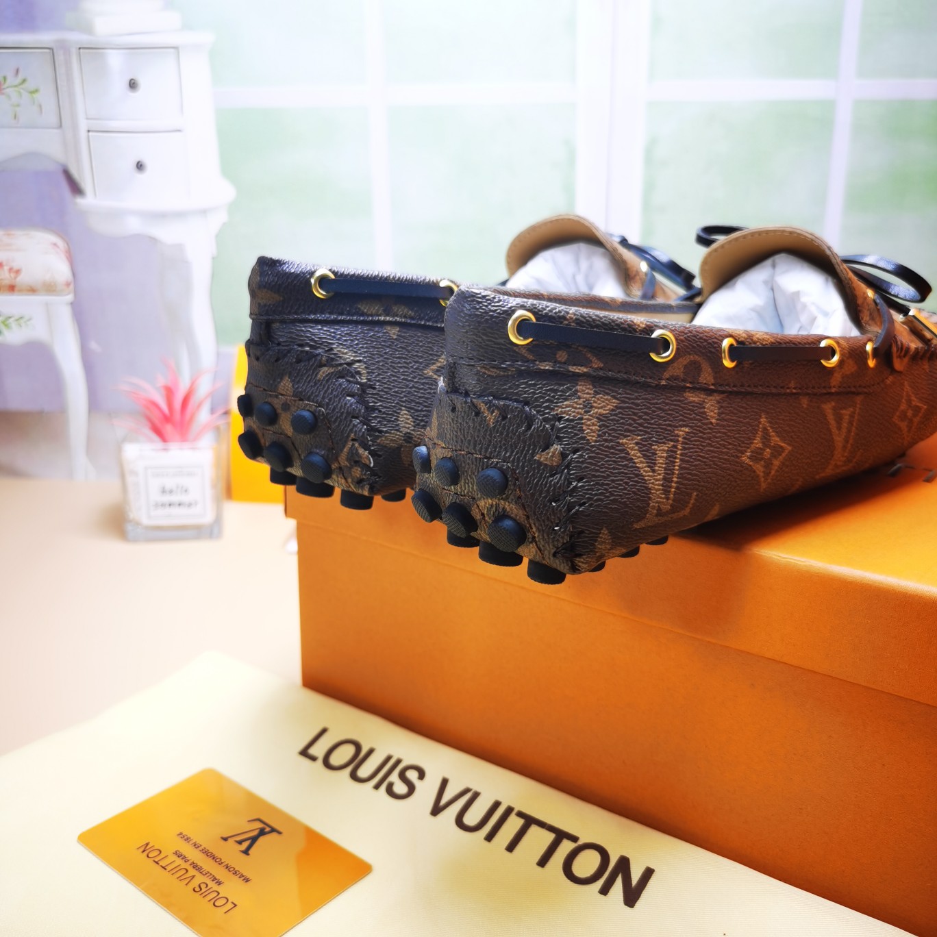 LV SHOES