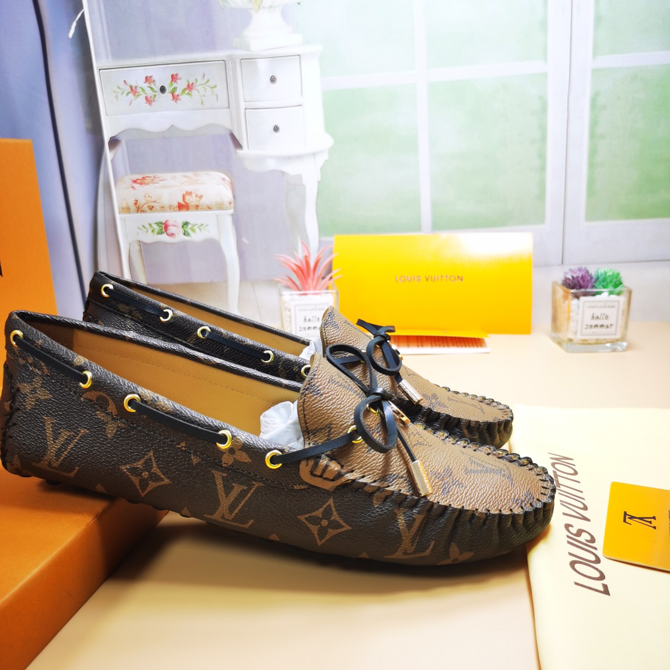 LV SHOES