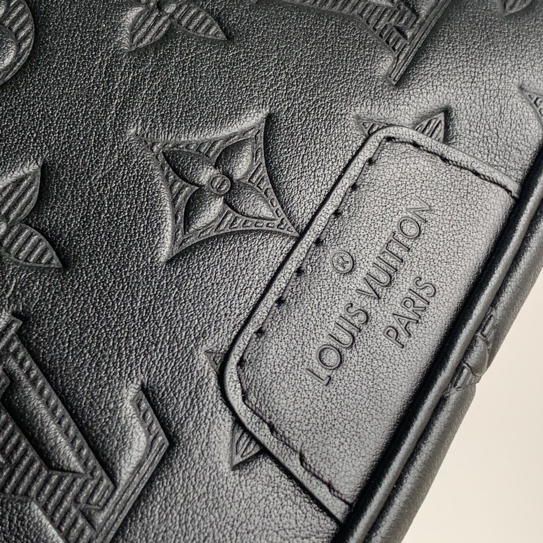 LV Bag/ 47 x 20 x 9 cm