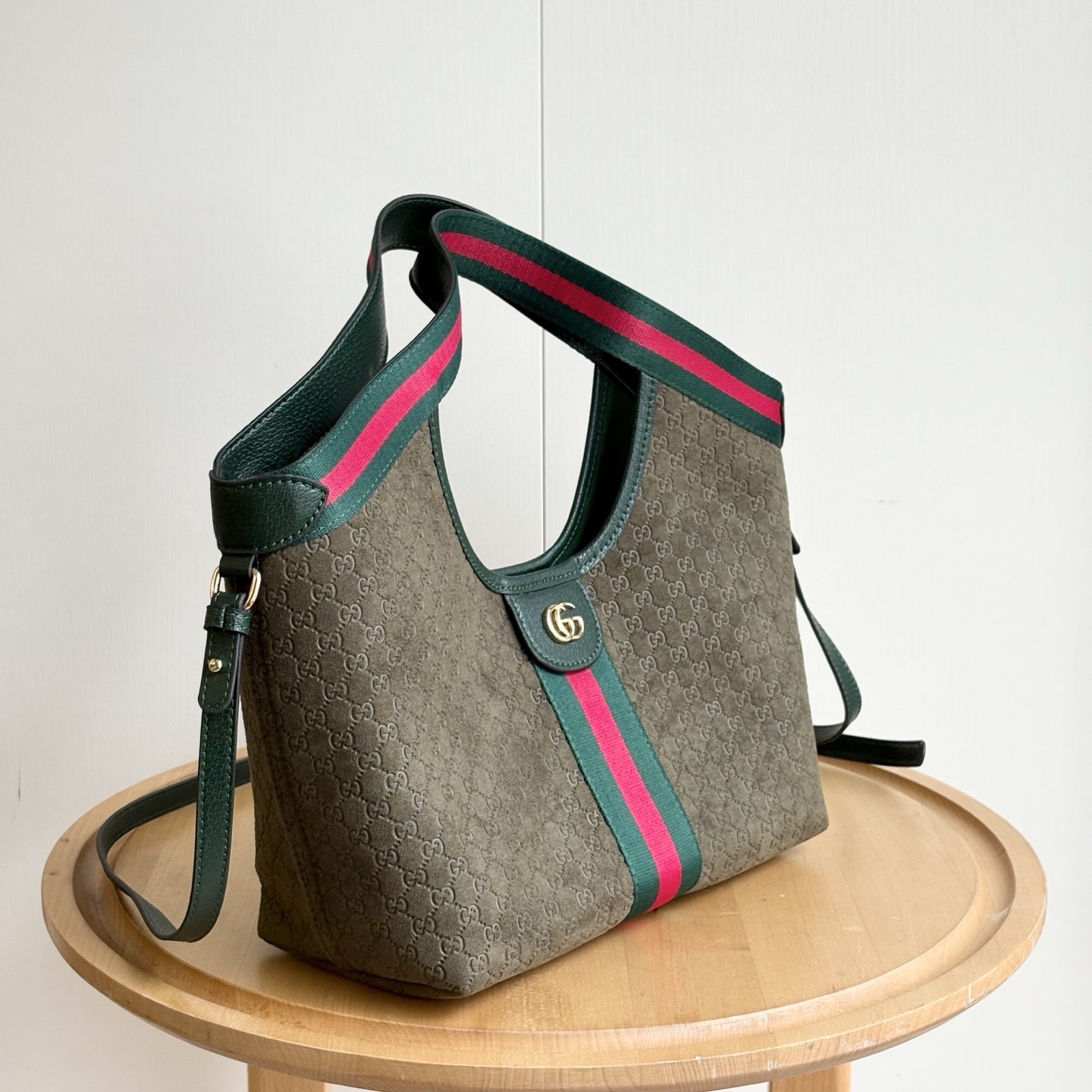 GG BAG/ 25 x 20 x 15 cm